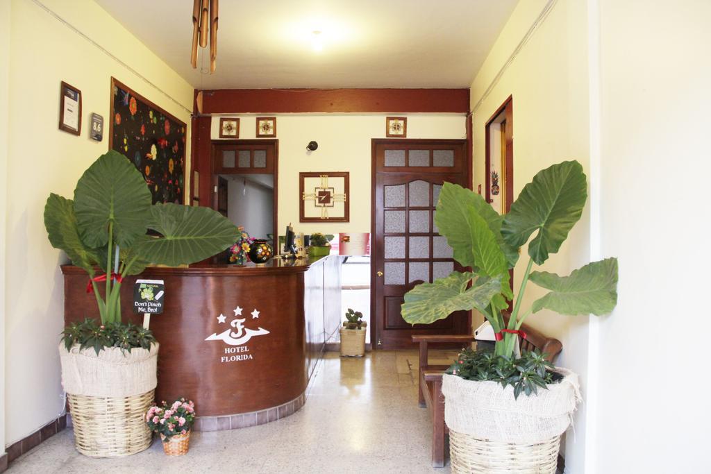 ホテル フロリダ オアハカ Oaxaca エクステリア 写真